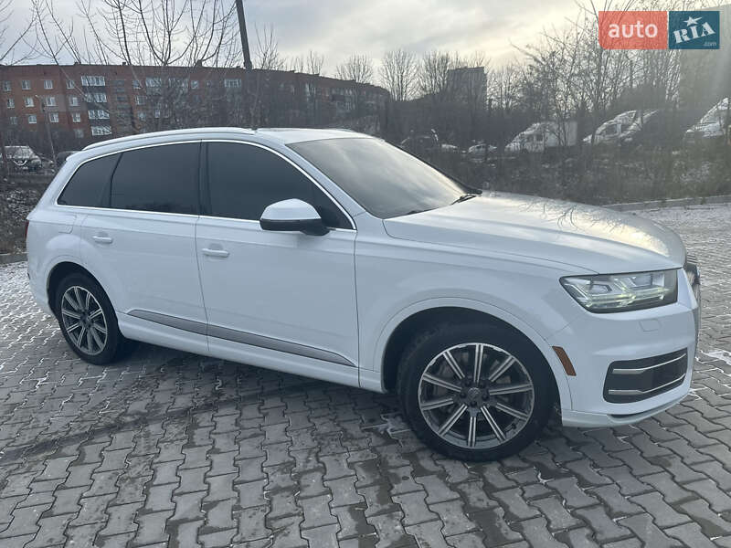 Внедорожник / Кроссовер Audi Q7 2017 в Полтаве