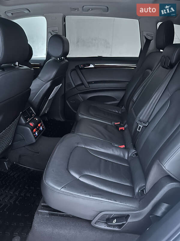 Внедорожник / Кроссовер Audi Q7 2014 в Крюковщине