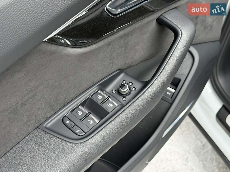 Внедорожник / Кроссовер Audi Q7 2020 в Киеве