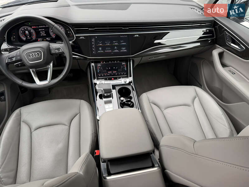 Внедорожник / Кроссовер Audi Q7 2023 в Дрогобыче