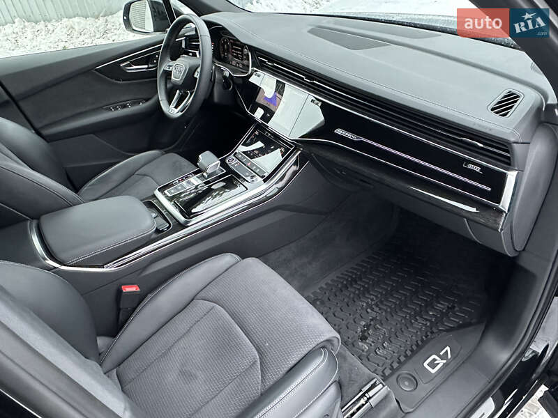Внедорожник / Кроссовер Audi Q7 2023 в Харькове