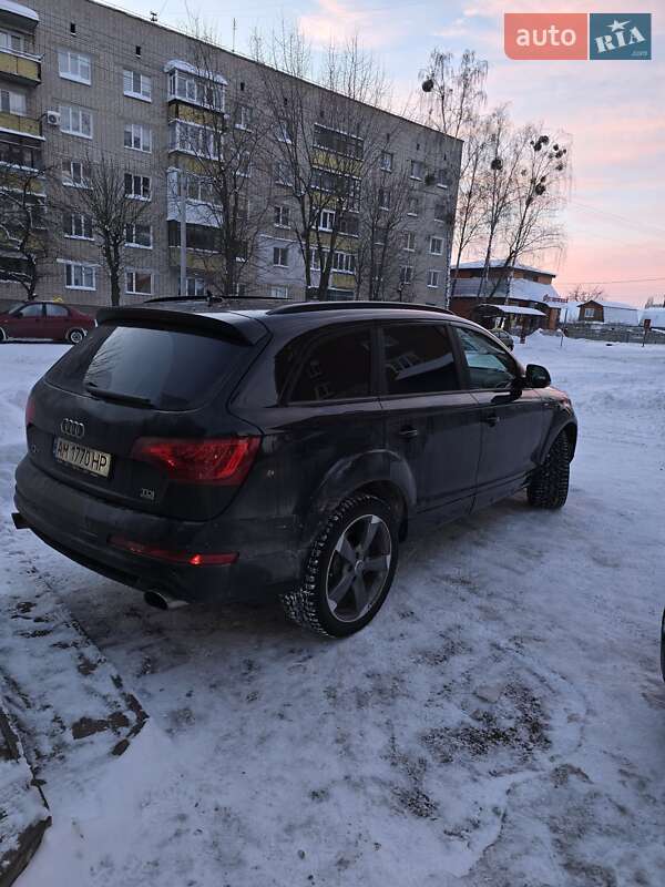 Внедорожник / Кроссовер Audi Q7 2013 в Коростене
