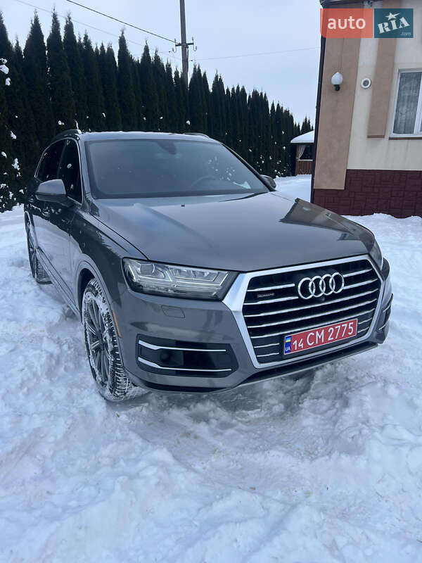 Внедорожник / Кроссовер Audi Q7 2017 в Львове