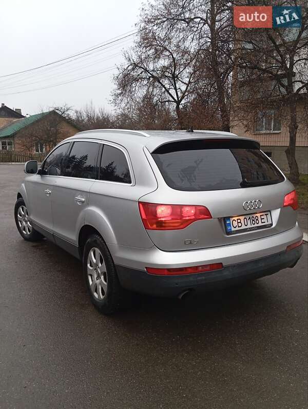 Внедорожник / Кроссовер Audi Q7 2007 в Соснице