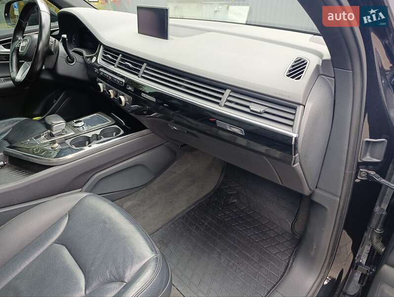Внедорожник / Кроссовер Audi Q7 2018 в Днепре