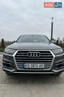 Позашляховик / Кросовер Audi Q7 2018 в Дніпрі