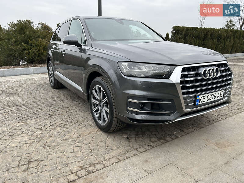 Внедорожник / Кроссовер Audi Q7 2018 в Днепре