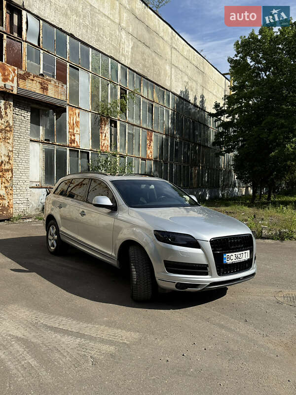 Внедорожник / Кроссовер Audi Q7 2014 в Львове