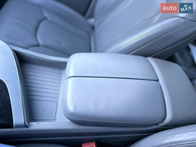 Внедорожник / Кроссовер Audi Q7 2017 в Тернополе