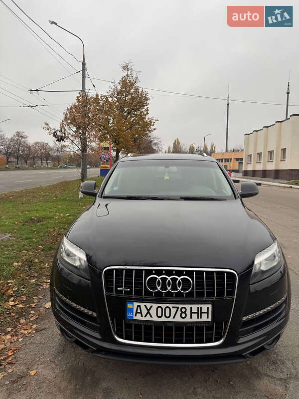 Внедорожник / Кроссовер Audi Q7 2013 в Харькове