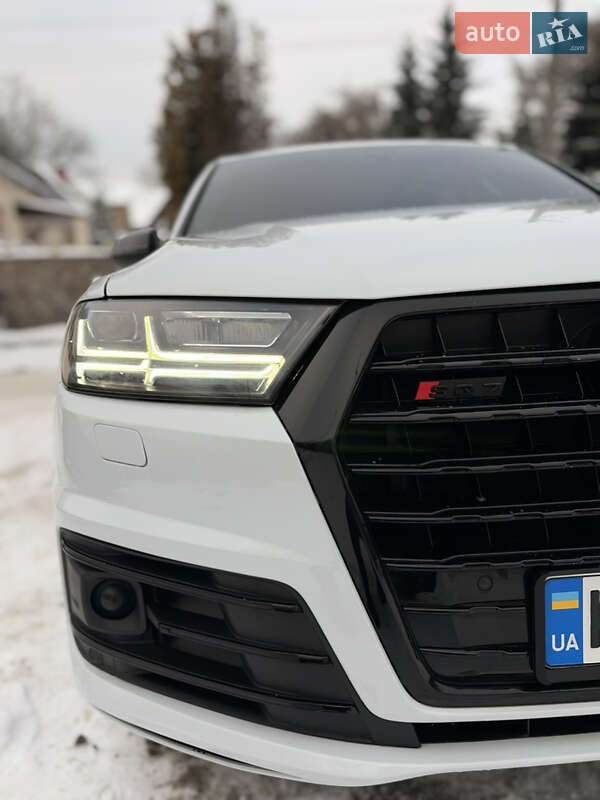 Внедорожник / Кроссовер Audi Q7 2018 в Киеве