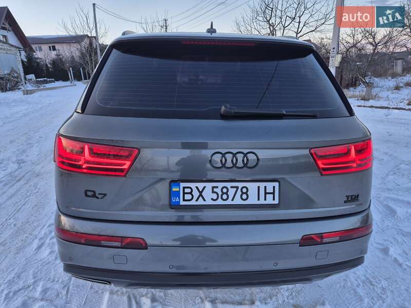 Внедорожник / Кроссовер Audi Q7 2016 в Дунаевцах