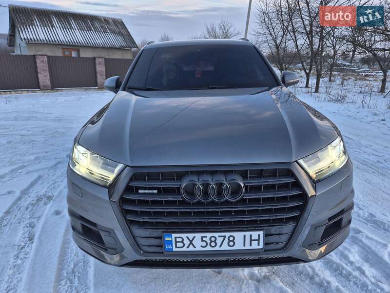 Внедорожник / Кроссовер Audi Q7 2016 в Дунаевцах