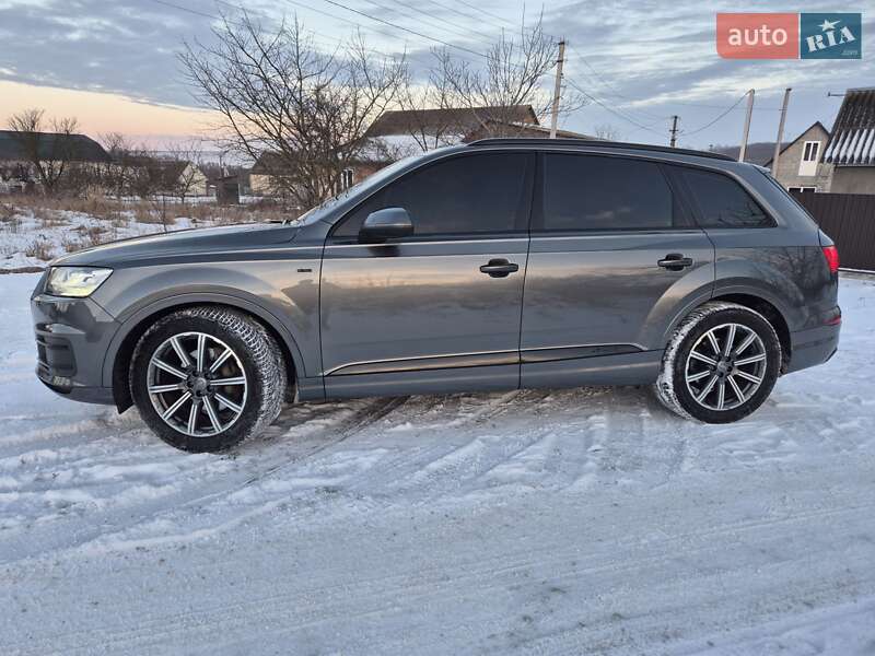 Внедорожник / Кроссовер Audi Q7 2016 в Дунаевцах