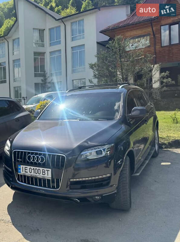 Внедорожник / Кроссовер Audi Q7 2010 в Косове