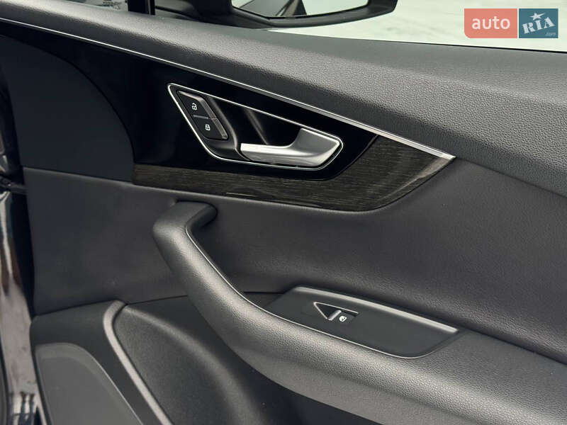 Внедорожник / Кроссовер Audi Q7 2017 в Киеве фото 47 Внедорожник / Кроссовер Audi Q7 2017 в Киеве