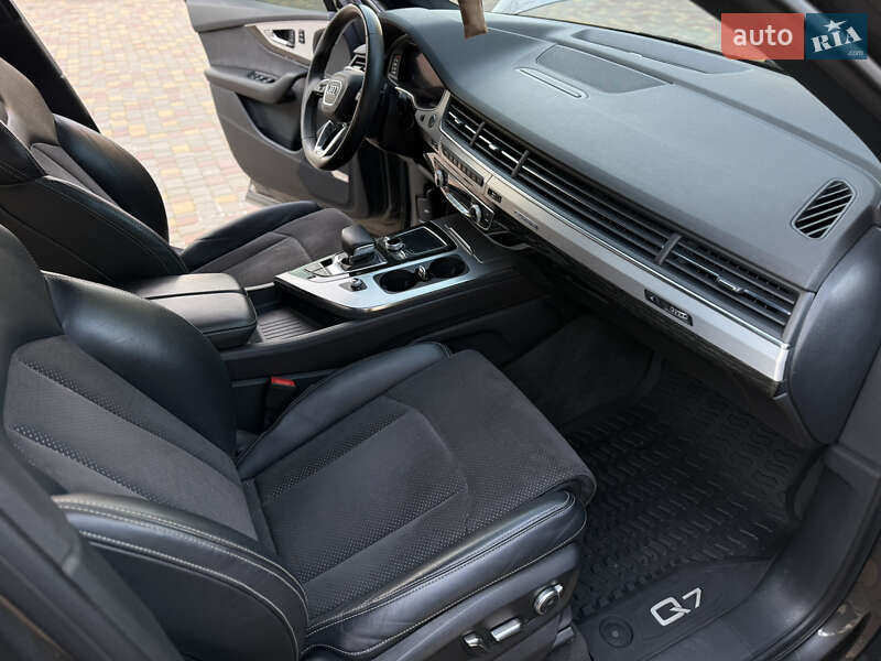 Внедорожник / Кроссовер Audi Q7 2019 в Одессе