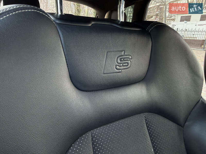 Внедорожник / Кроссовер Audi Q7 2019 в Одессе