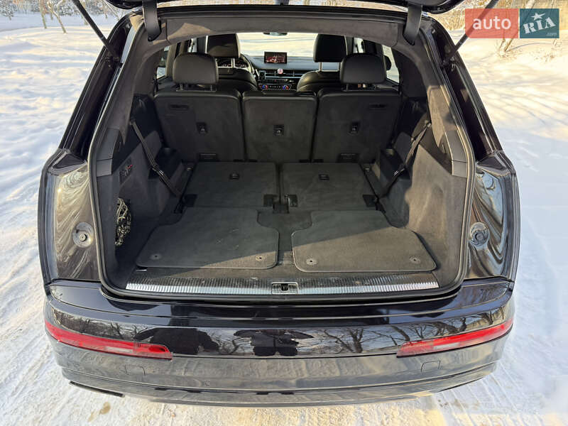 Внедорожник / Кроссовер Audi Q7 2018 в Чернигове