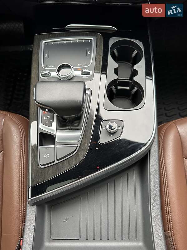 Внедорожник / Кроссовер Audi Q7 2019 в Белогородке