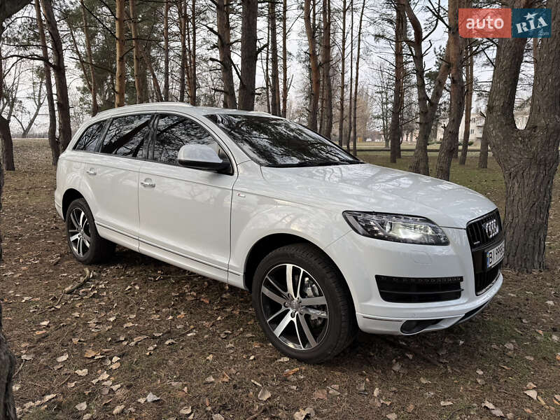 Внедорожник / Кроссовер Audi Q7 2013 в Кременчуге