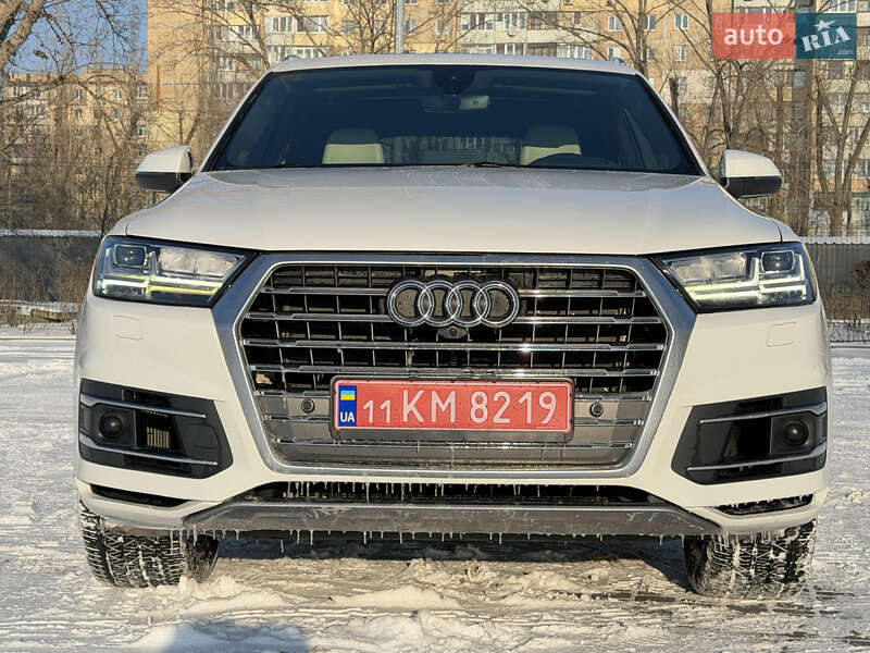 Внедорожник / Кроссовер Audi Q7 2017 в Каменском