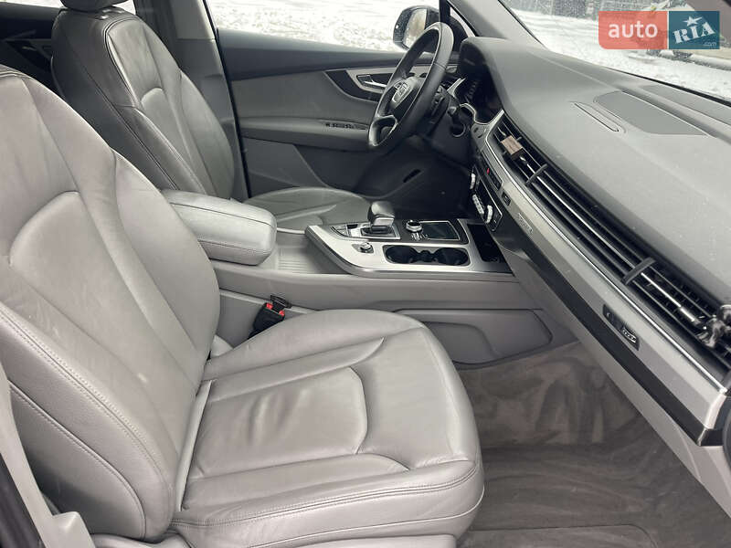 Внедорожник / Кроссовер Audi Q7 2016 в Киеве фото 12 Внедорожник / Кроссовер Audi Q7 2016 в Киеве