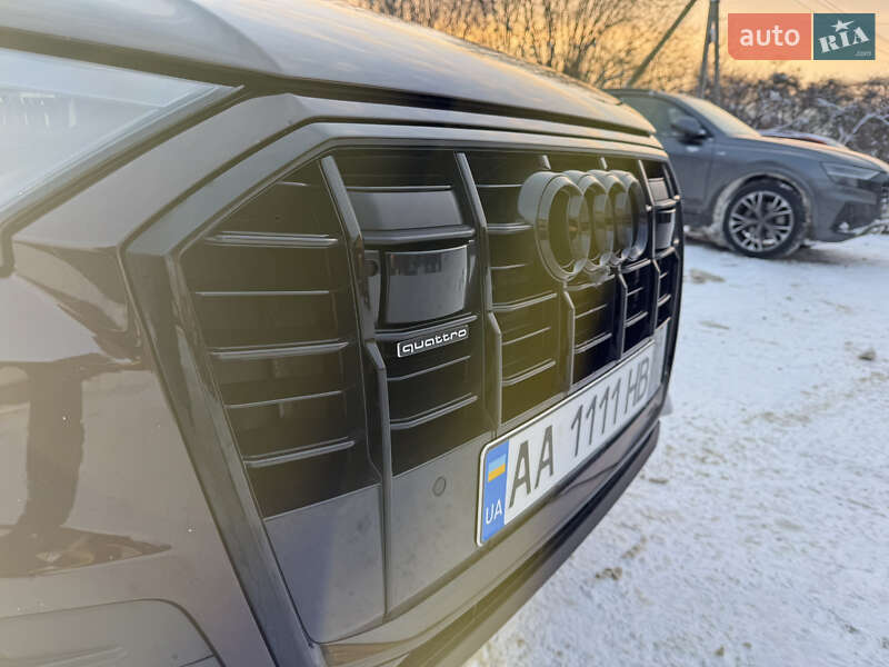 Внедорожник / Кроссовер Audi Q7 2022 в Львове
