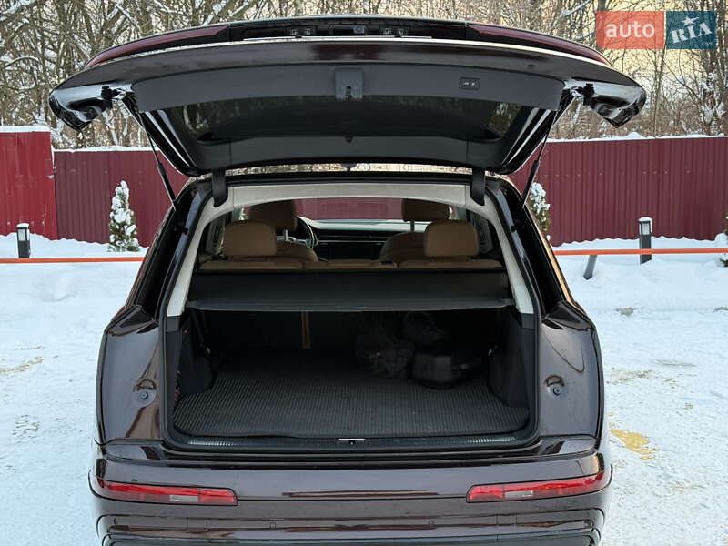 Внедорожник / Кроссовер Audi Q7 2022 в Львове