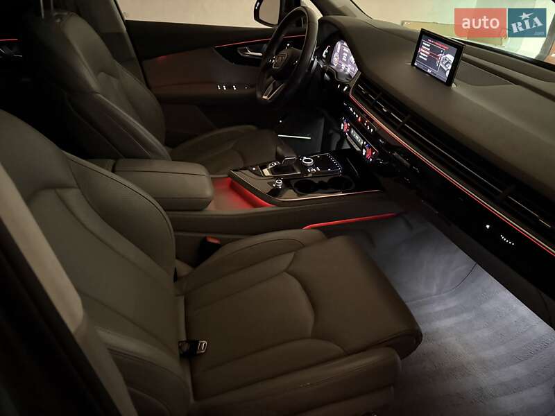 Внедорожник / Кроссовер Audi Q7 2016 в Львове фото 130 Внедорожник / Кроссовер Audi Q7 2016 в Львове