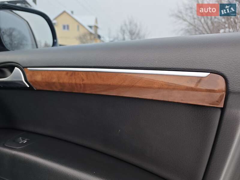 Внедорожник / Кроссовер Audi Q7 2013 в Бродах