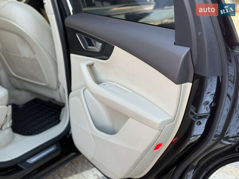 Внедорожник / Кроссовер Audi Q7 2016 в Николаеве