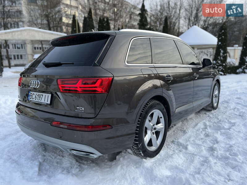 Внедорожник / Кроссовер Audi Q7 2015 в Хмельницком