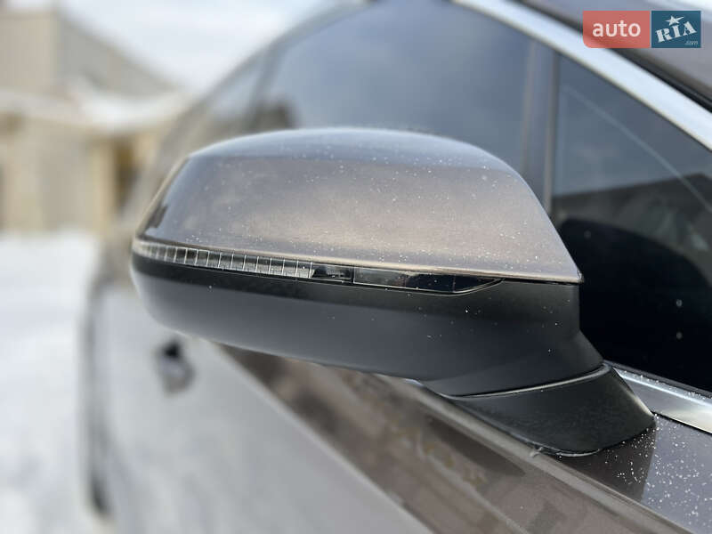 Внедорожник / Кроссовер Audi Q7 2015 в Хмельницком