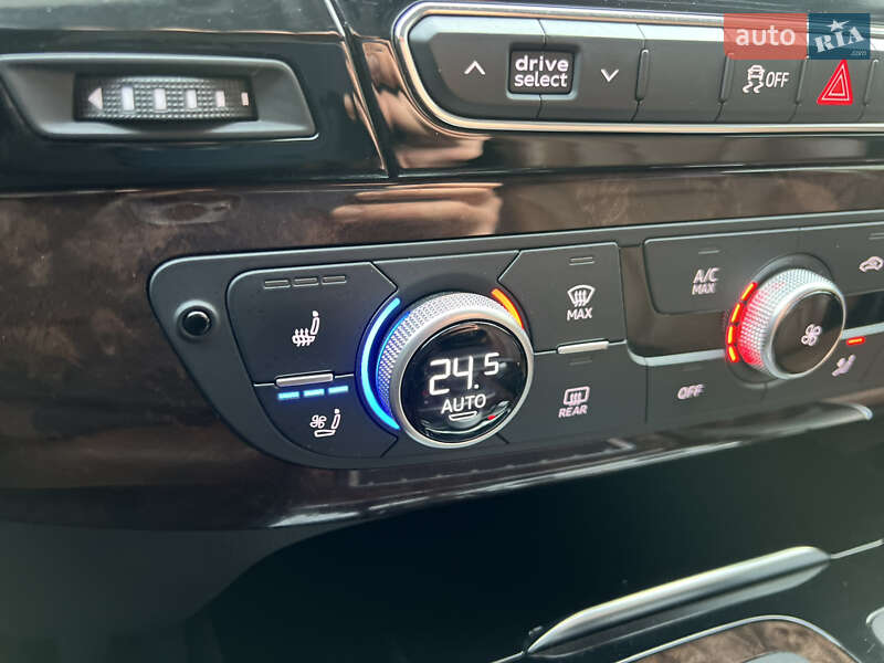 Внедорожник / Кроссовер Audi Q7 2015 в Хмельницком