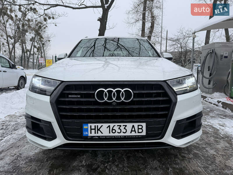 Внедорожник / Кроссовер Audi Q7 2017 в Костополе