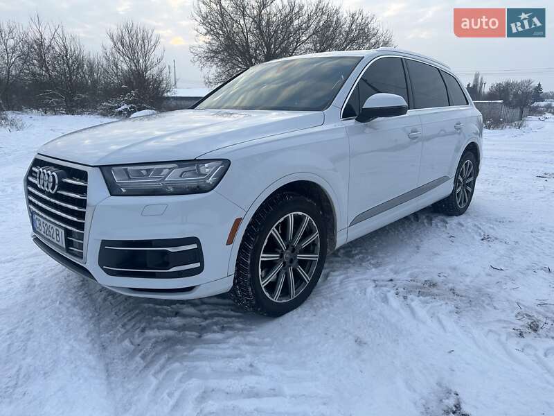 Внедорожник / Кроссовер Audi Q7 2017 в Чернигове