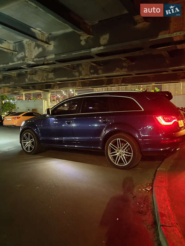 Внедорожник / Кроссовер Audi Q7 2008 в Киеве