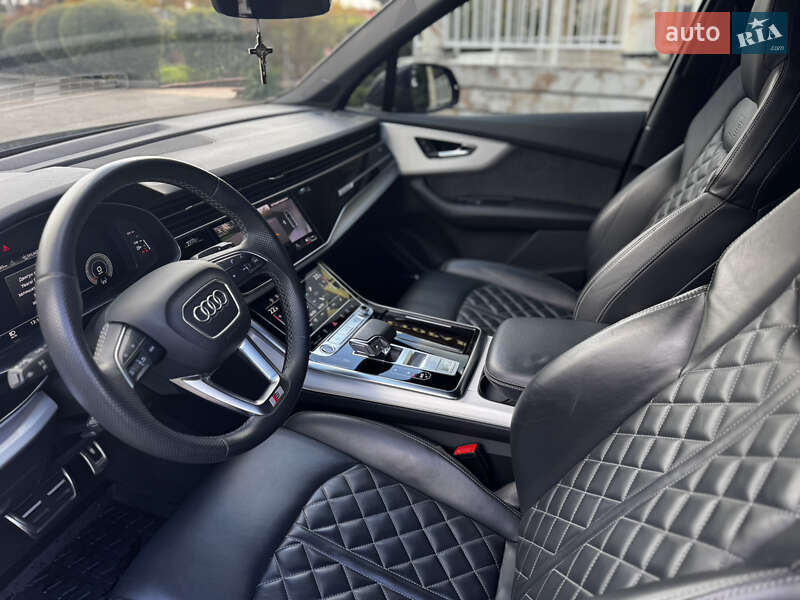 Внедорожник / Кроссовер Audi Q7 2021 в Тернополе