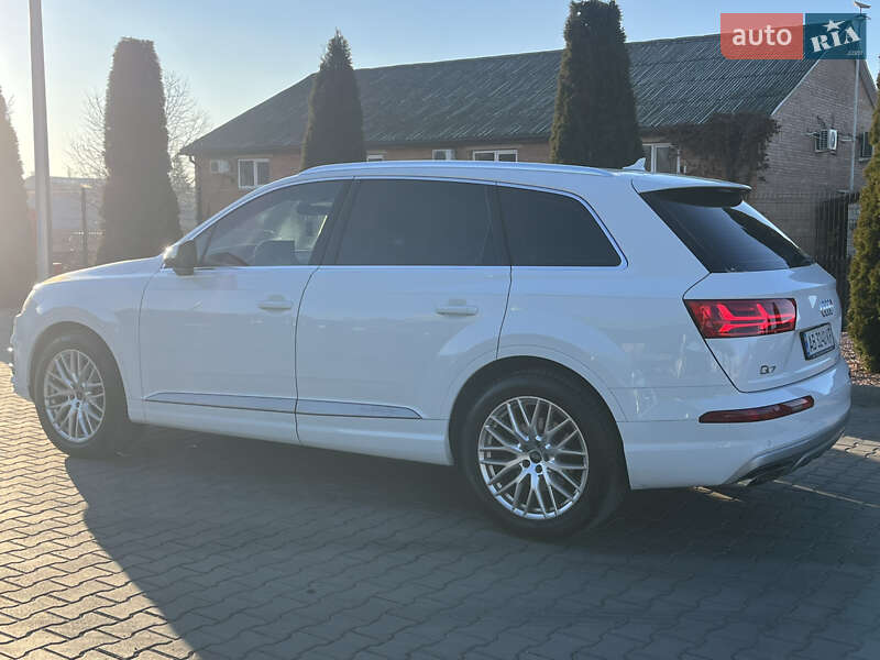 Внедорожник / Кроссовер Audi Q7 2016 в Виннице