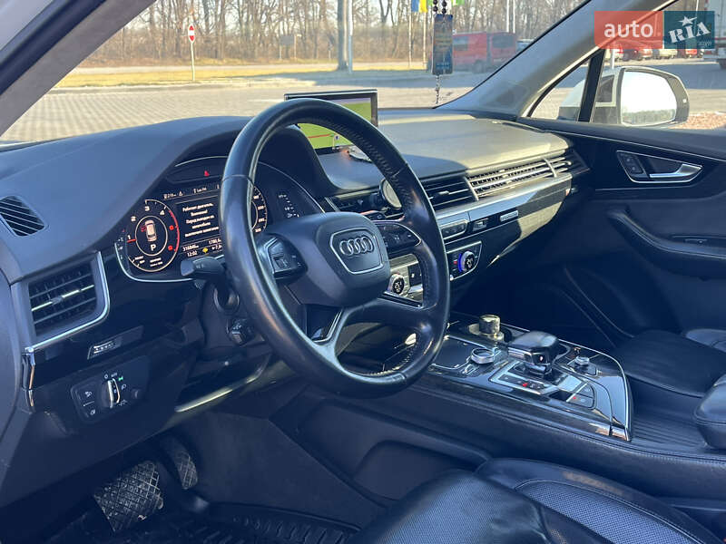 Внедорожник / Кроссовер Audi Q7 2016 в Виннице
