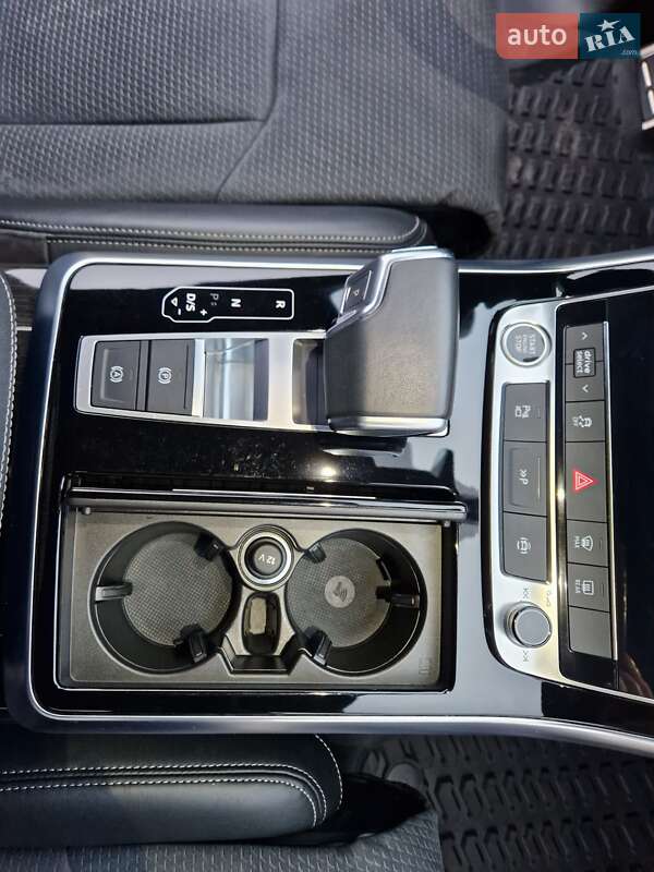 Внедорожник / Кроссовер Audi Q7 2023 в Киеве