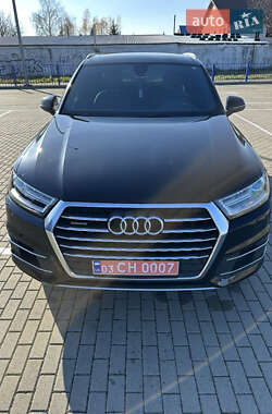 Внедорожник / Кроссовер Audi Q7 2017 в Нововолынске