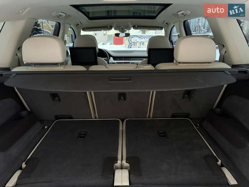 Внедорожник / Кроссовер Audi Q7 2016 в Киеве