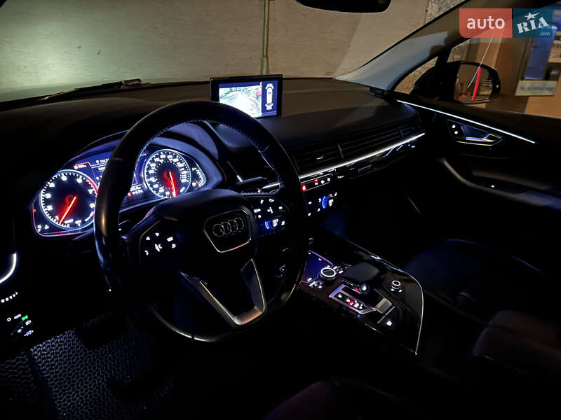 Внедорожник / Кроссовер Audi Q7 2017 в Львове