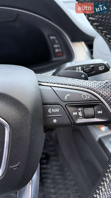 Внедорожник / Кроссовер Audi Q7 2016 в Новояворовске