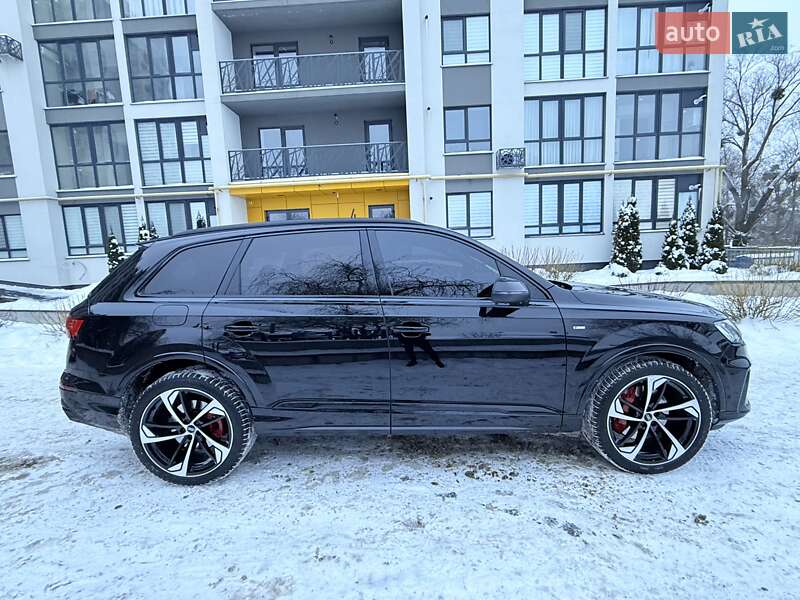 Внедорожник / Кроссовер Audi Q7 2023 в Хмельницком