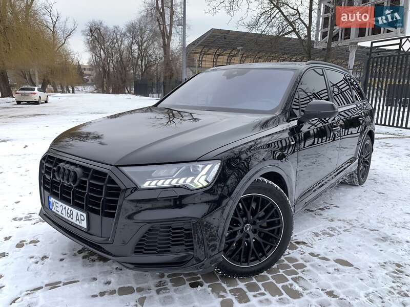 Внедорожник / Кроссовер Audi Q7 2020 в Кривом Роге