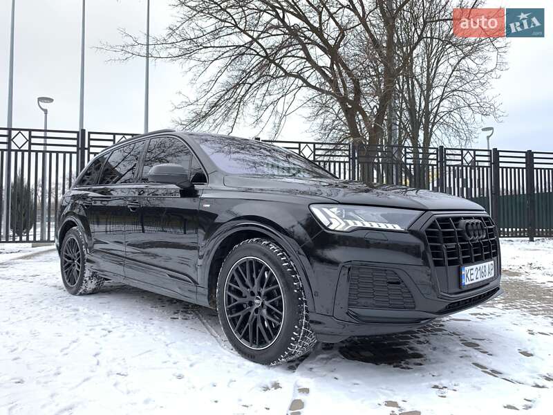 Внедорожник / Кроссовер Audi Q7 2020 в Кривом Роге