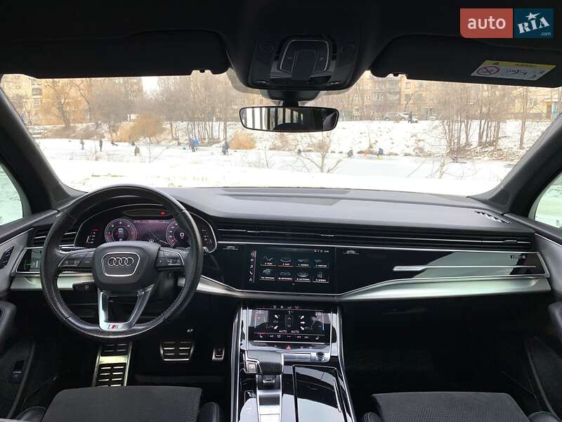 Внедорожник / Кроссовер Audi Q7 2020 в Кривом Роге